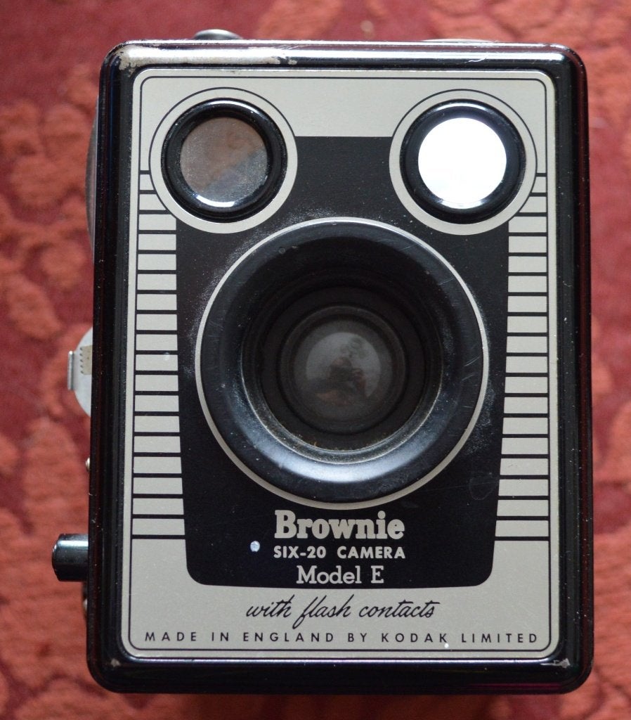 Appareil photo Kodak Brownie six-20 Model E avec sacoche, TV, Hi-fi & Vidéo, Enlèvement ou Envoi, Utilisé, Compact, Kodak