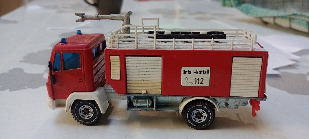 Camion Pompier Siku Mercedes-Benz 2820 W.Germany, Enlèvement ou Envoi, Autres types, SIKU