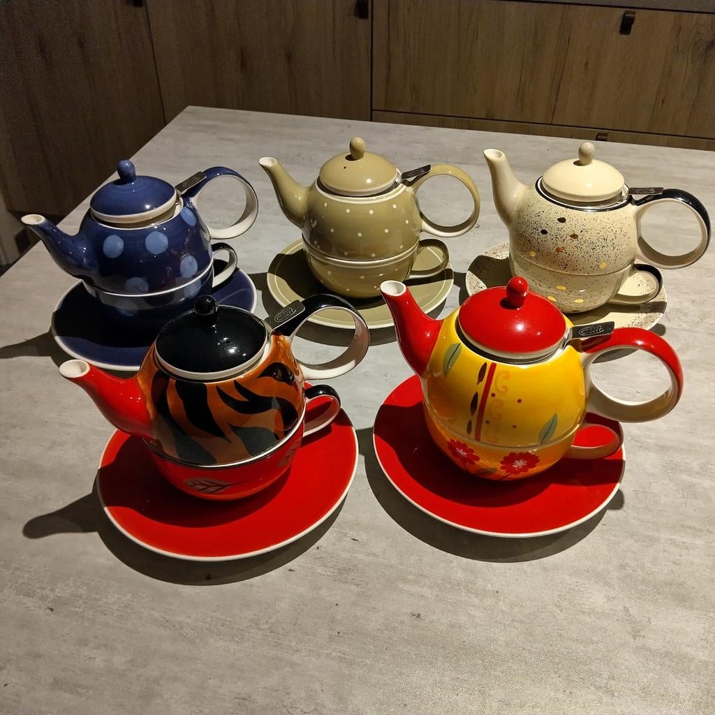 Cha cult tea for one theepot, Huis en Inrichting, Ophalen of Verzenden, Zo goed als nieuw, Aardewerk, Kop(pen) en/of Schotel(s)