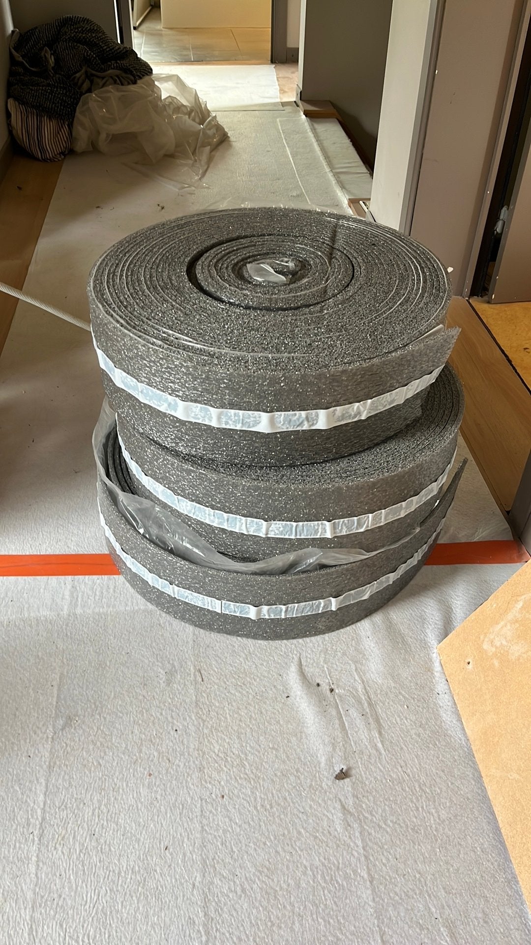 3 rouleaux de 25m d'isolant de bord FSRS bande adhésive, Bricolage & Construction, Isolation & Étanchéité, Enlèvement, Neuf, Moins de 4 cm