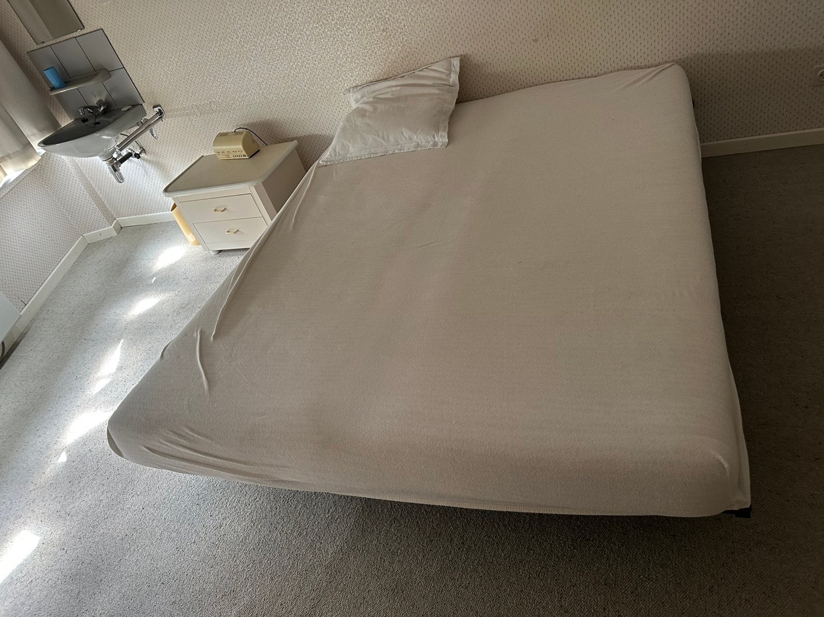 Dubbelbed, Huis en Inrichting, Ophalen, Zo goed als nieuw