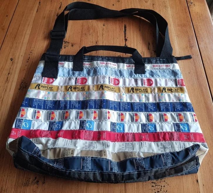 SALE Tas, kledinglabels , labels, Fairtrade original, Handtassen en Accessoires, Tassen | Schoudertassen, Overige merken, -, Zwart