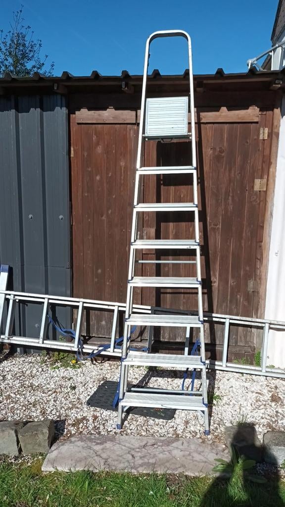 ÉCHELLE 8 MARCHE., Enlèvement, Échelle