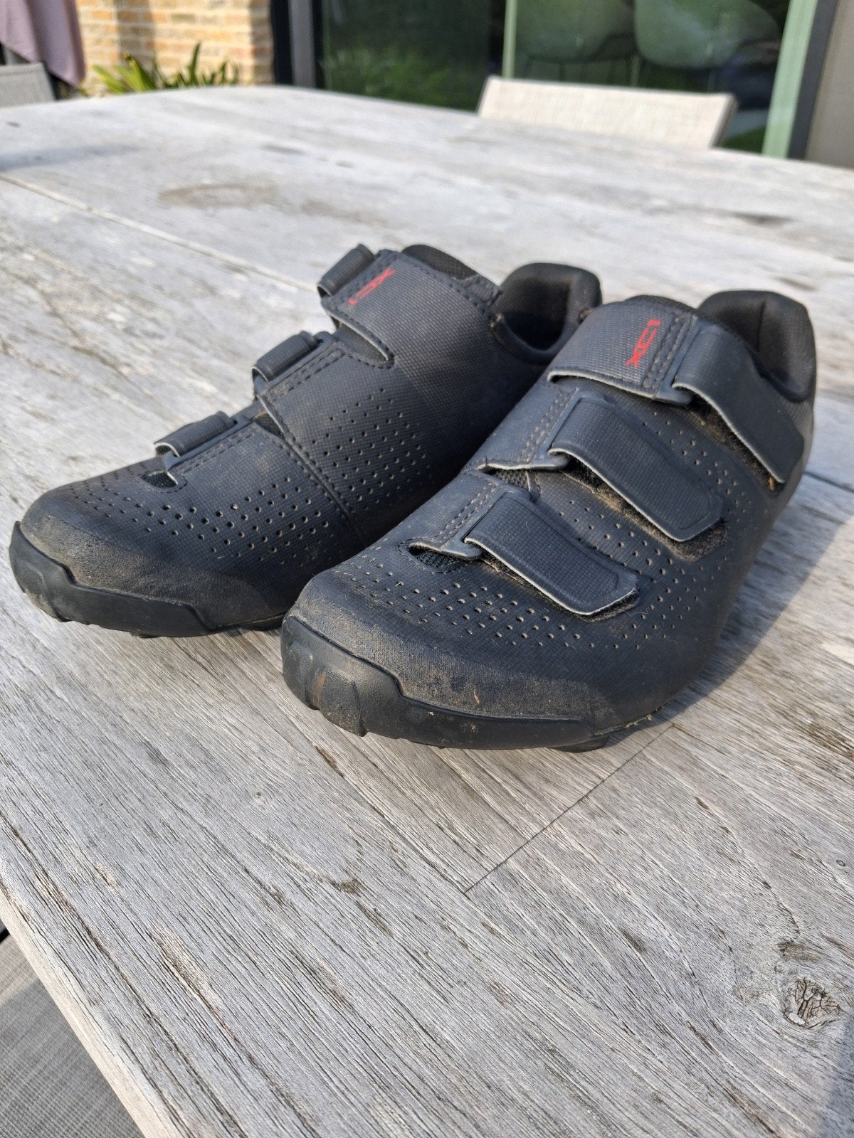 MTB/FIETSschoenen Shimano Mt41, Nieuwprijs €80.99, Fietsen en Brommers, Ophalen, Schoenen, Overige maten, Zo goed als nieuw