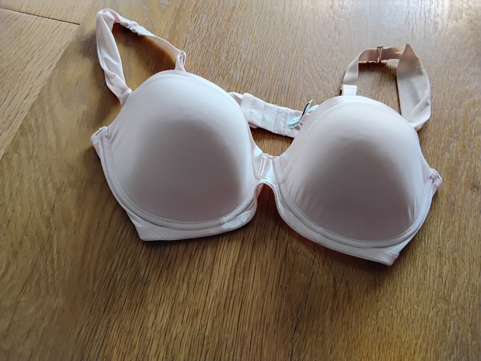 Bh. simone pérèle   rose. maat euro. 85. cup c.  france 100, Kleding | Dames, Ondergoed en Lingerie, Simone perele, Ophalen of Verzenden