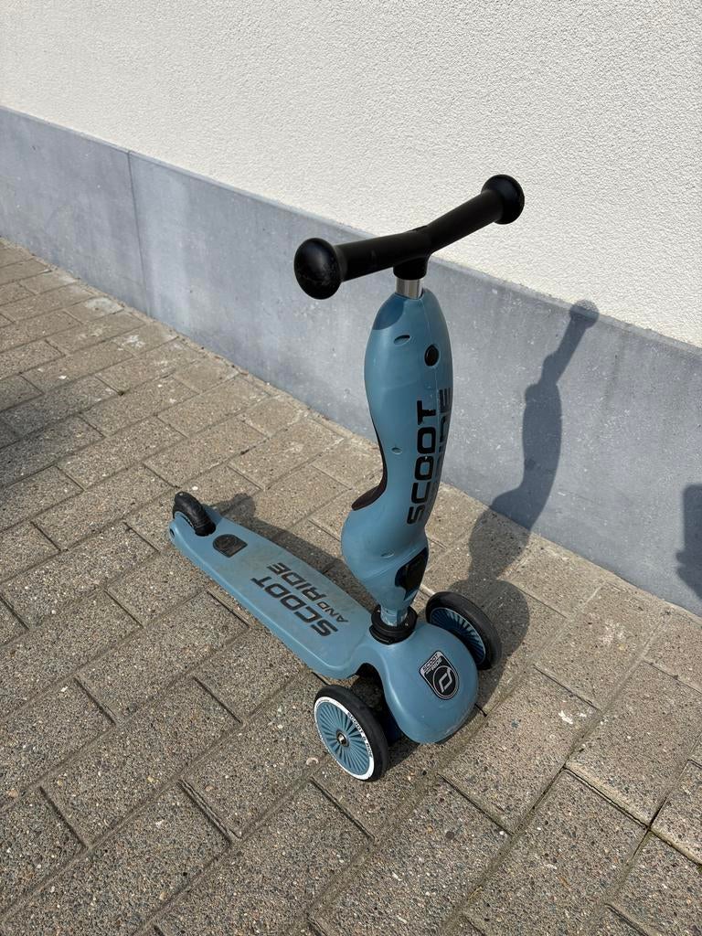 Scoot and ride step + helm, Fietsen en Brommers, Steps, Ophalen, Gebruikt, Gewone step