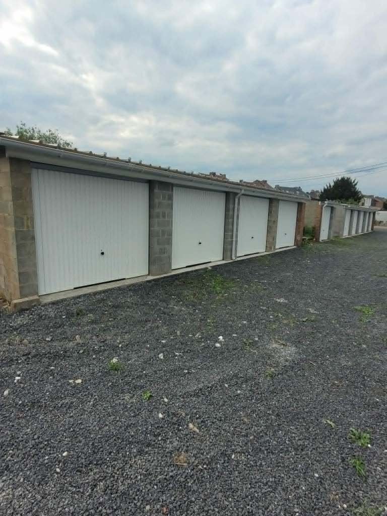 Garages rénovés à louer – Montignies-sur-Sambre, Autres types, Charleroi