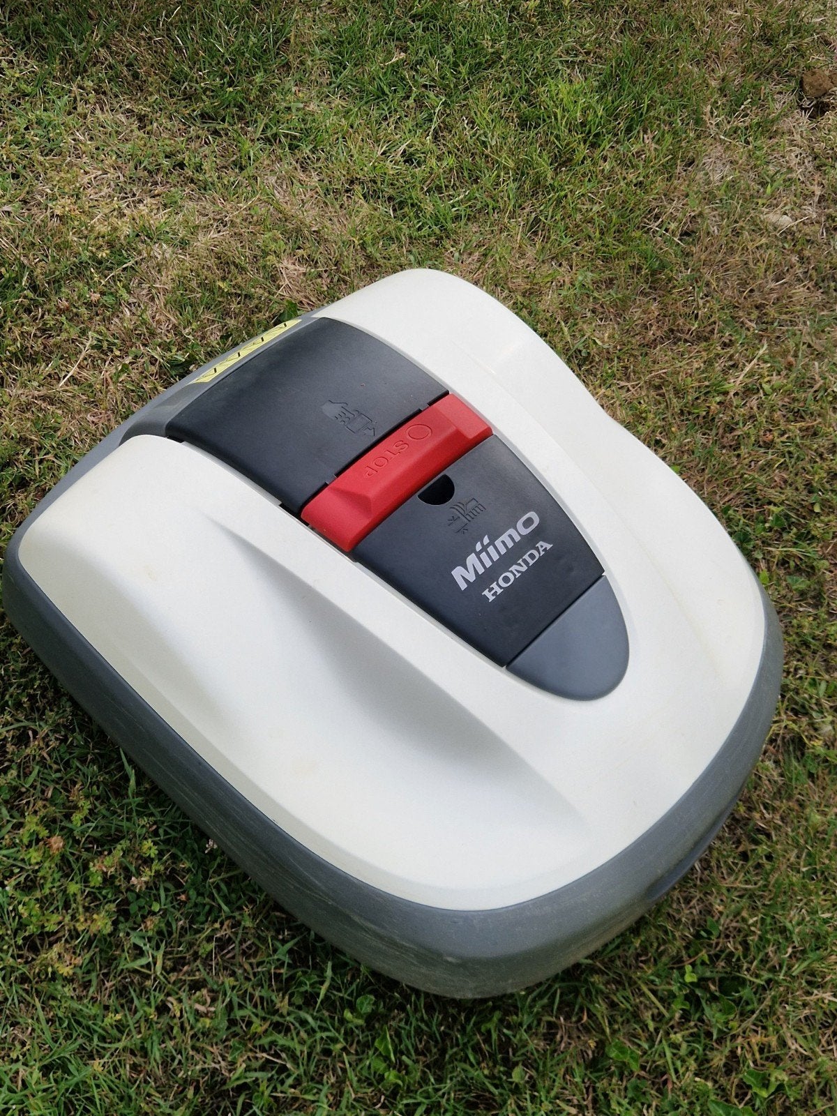 Tondeuse à gazon robotisée Honda Miimo, Enlèvement ou Envoi, Comme neuf, 20 à 25 cm, Honda