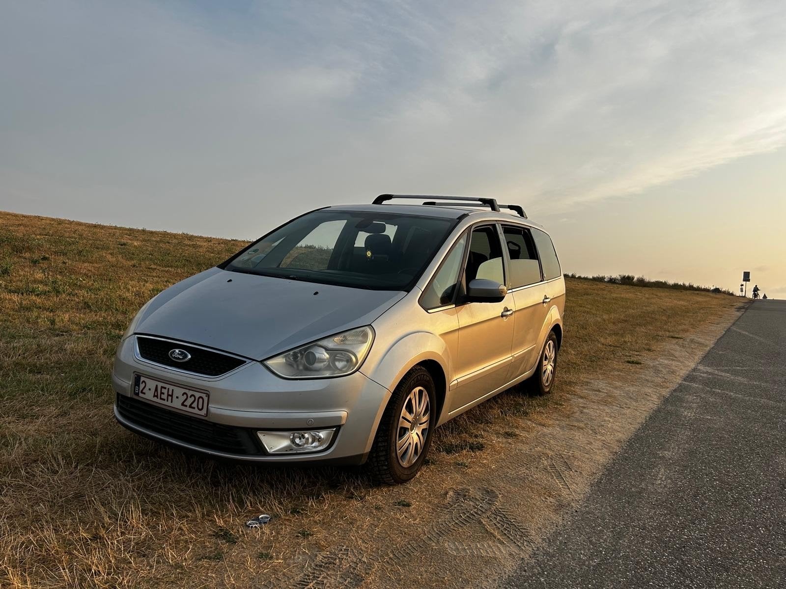 Ford Galaxy, Autos, Achat, Attache-remorque, 7 places, Boîte manuelle