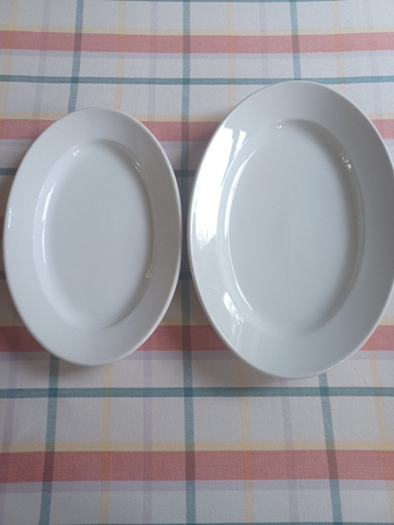 2 anciens plats de service  en faïence blanche, Enlèvement ou Envoi
