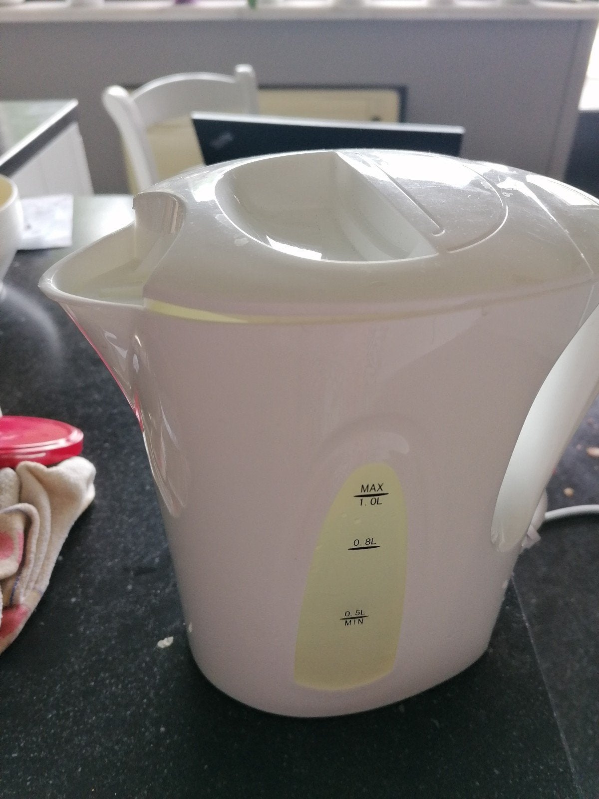 Waterkoker, Ophalen