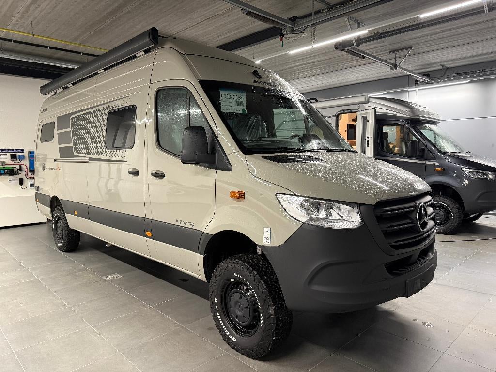 Hymer Grand Canyon S 700 4x4 met lengtebedden, Caravans en Kamperen, Mobilhomes, Automaat, Buscamper of Camperbus, Luifel, Vloeistofverwarming
