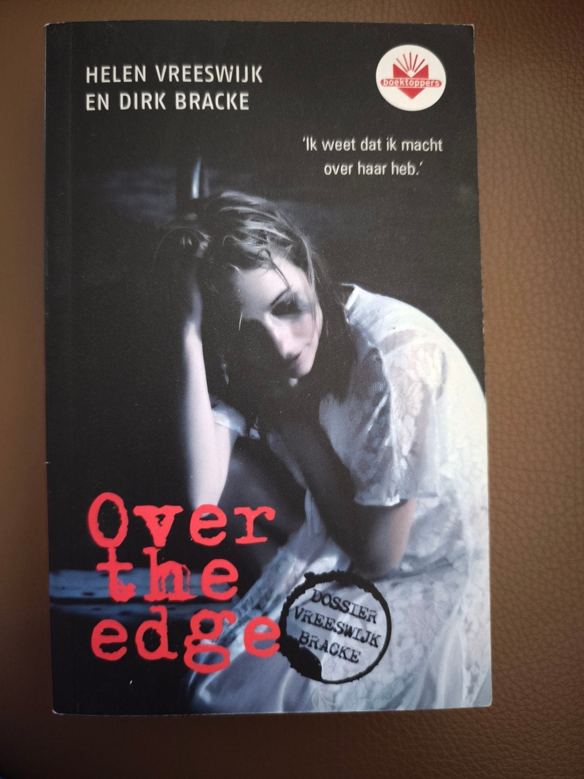 Over the Edge. Helen Vreeswijk, Ophalen of Verzenden, Zo goed als nieuw