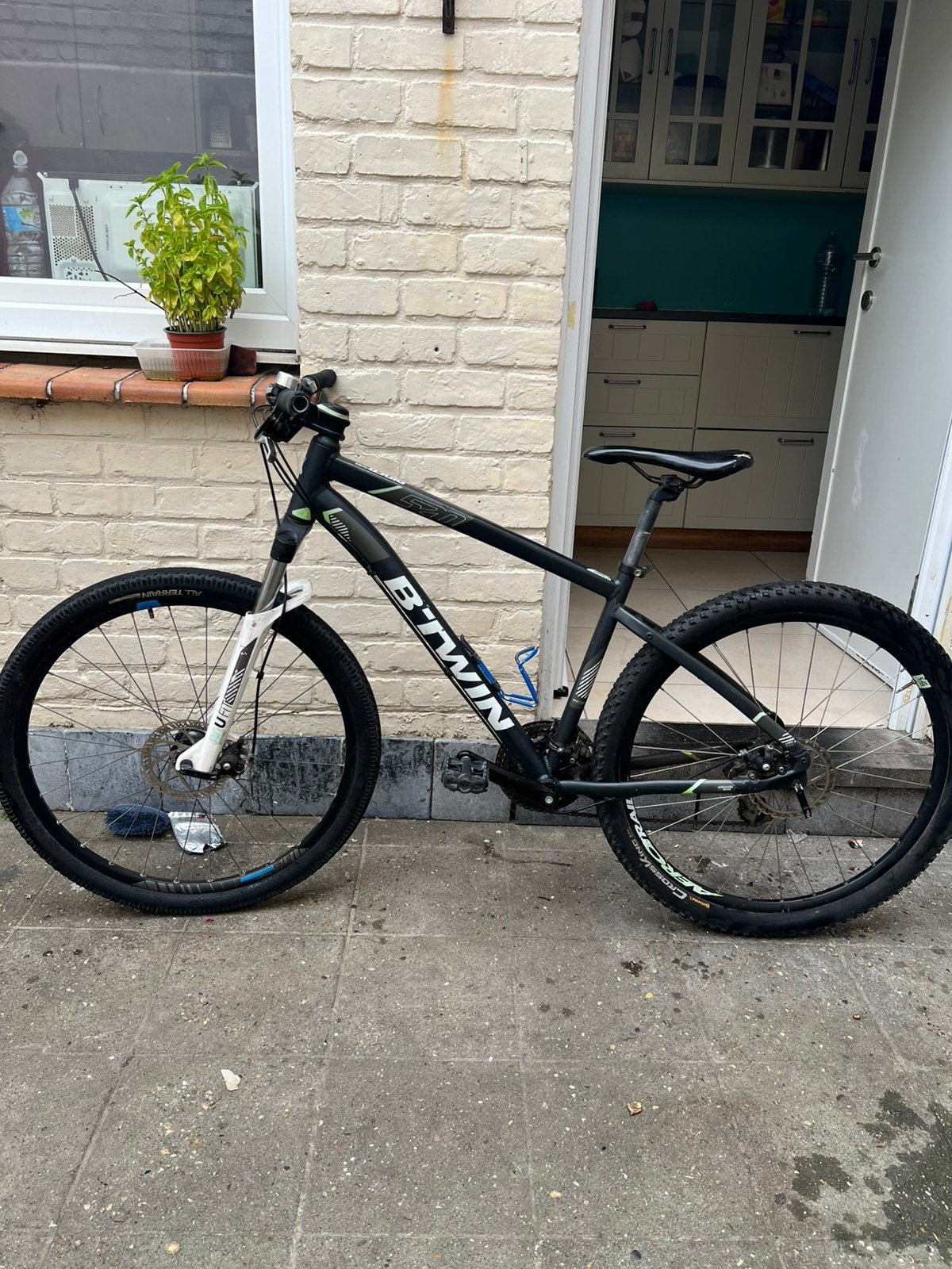 B'TWIN Rockrider 520 Mountainbike – In goede staat!, Zo goed als nieuw, Schijfrem, 53 tot 57 cm, Ophalen