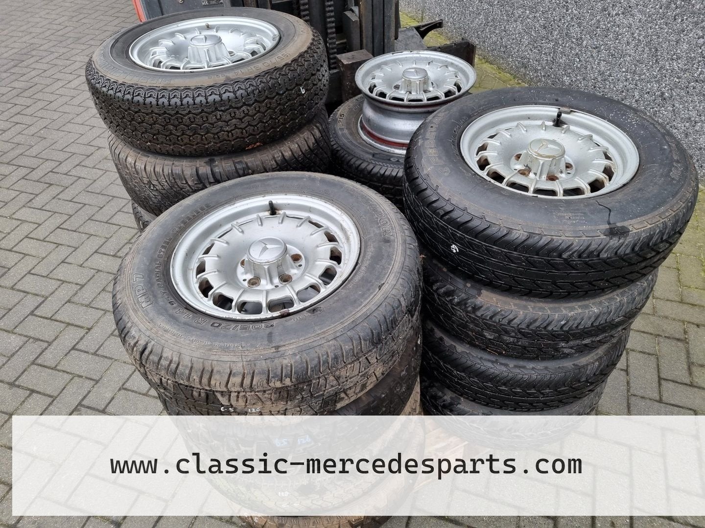 4 Kroonkurkvelgen Mercedes 14 inch w123 w114 w115 6j, Autos : Pièces & Accessoires, Pneus & Jantes, Neuf, 14 pouces, Véhicule de tourisme