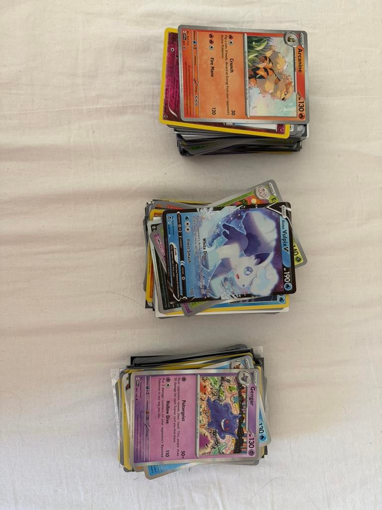 200+ holo bulk, Hobby & Loisirs créatifs, Timbres épargne, Enlèvement