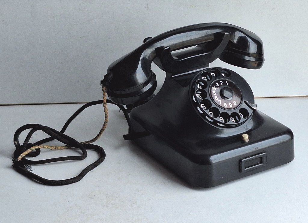 Joli ancien téléphone de collection métal bakélite, Antiquités & Art, Enlèvement ou Envoi