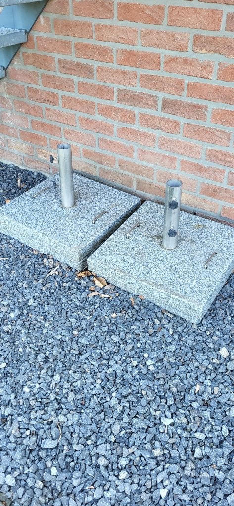 Zeer zware, onberispelijke PRO 50x50 granieten parasolpoten, Ophalen, Zo goed als nieuw, Minder dan 1 meter, Parasolvoet