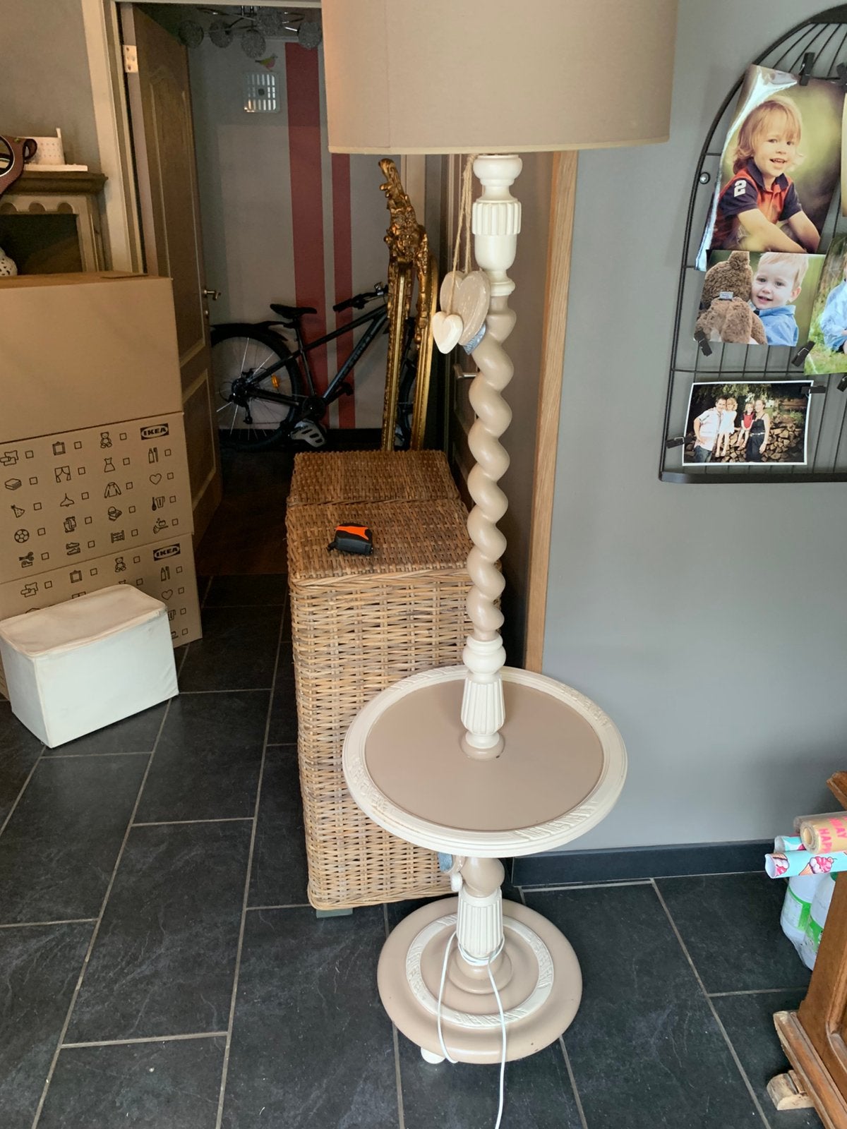 Lampadaire sur pied, Enlèvement, Comme neuf