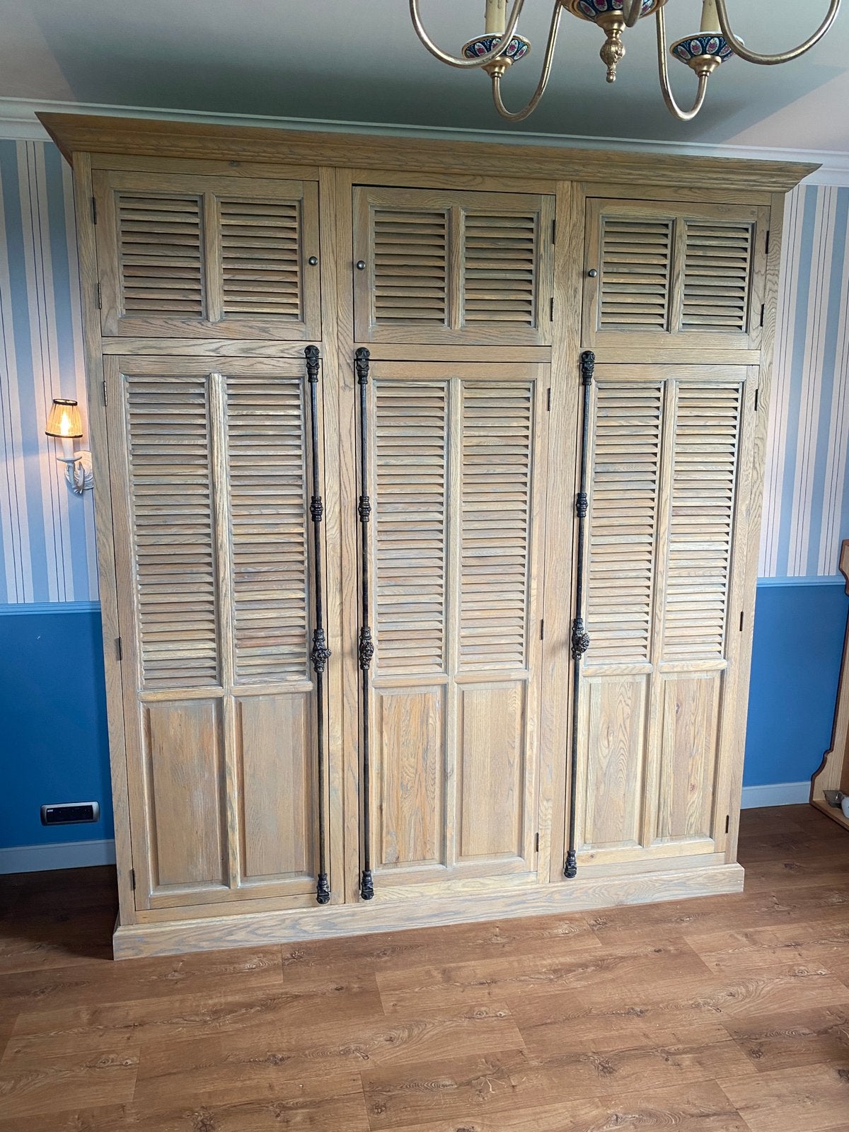Kleerkast landelijke stijl in eik, Huis en Inrichting, Ophalen, Met deur(en), 200 cm of meer, Eikenhout