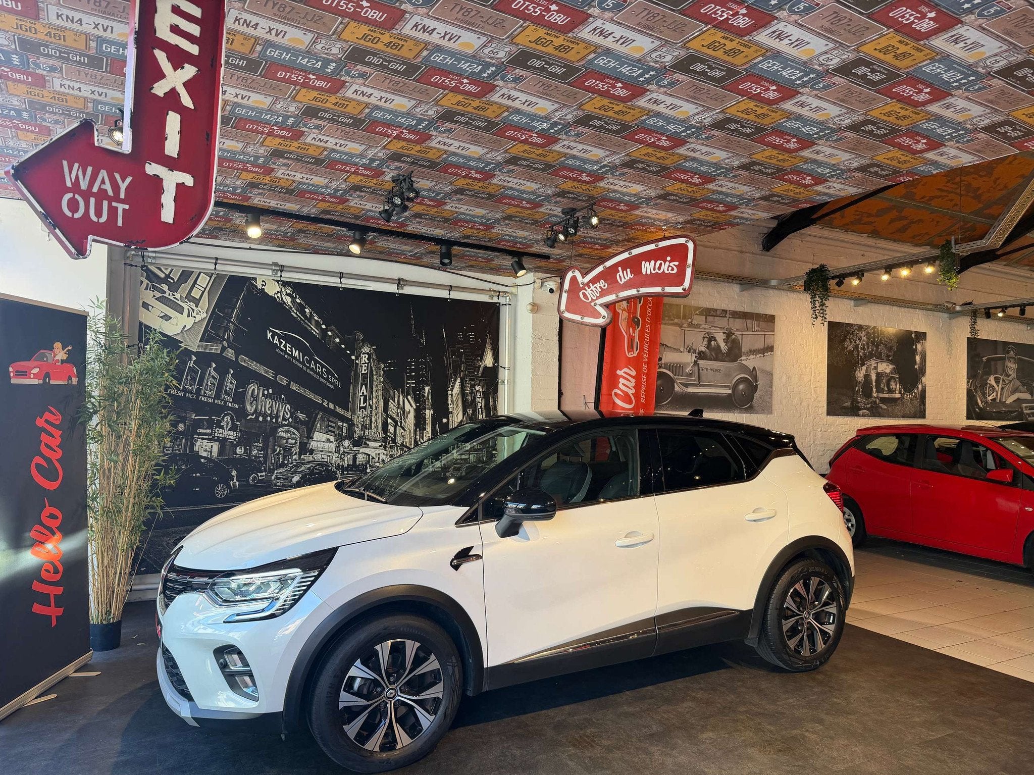 Renault Captur 1.6 e-Tech PHEV * HYBRID * BOITE AUTO * CAM *, Auto's, Automaat, Adaptive Cruise Control, Gebruikt, 4 cilinders