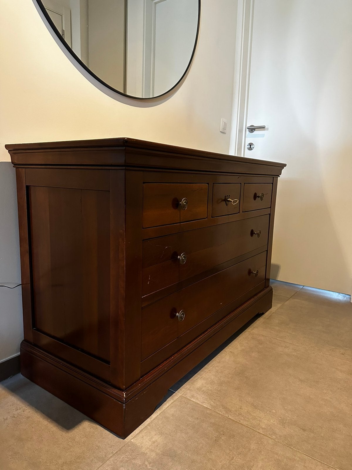 Armoire en bois massif - Disponible jusqu'en août, Vintage, Comme neuf, 100 à 150 cm, Enlèvement