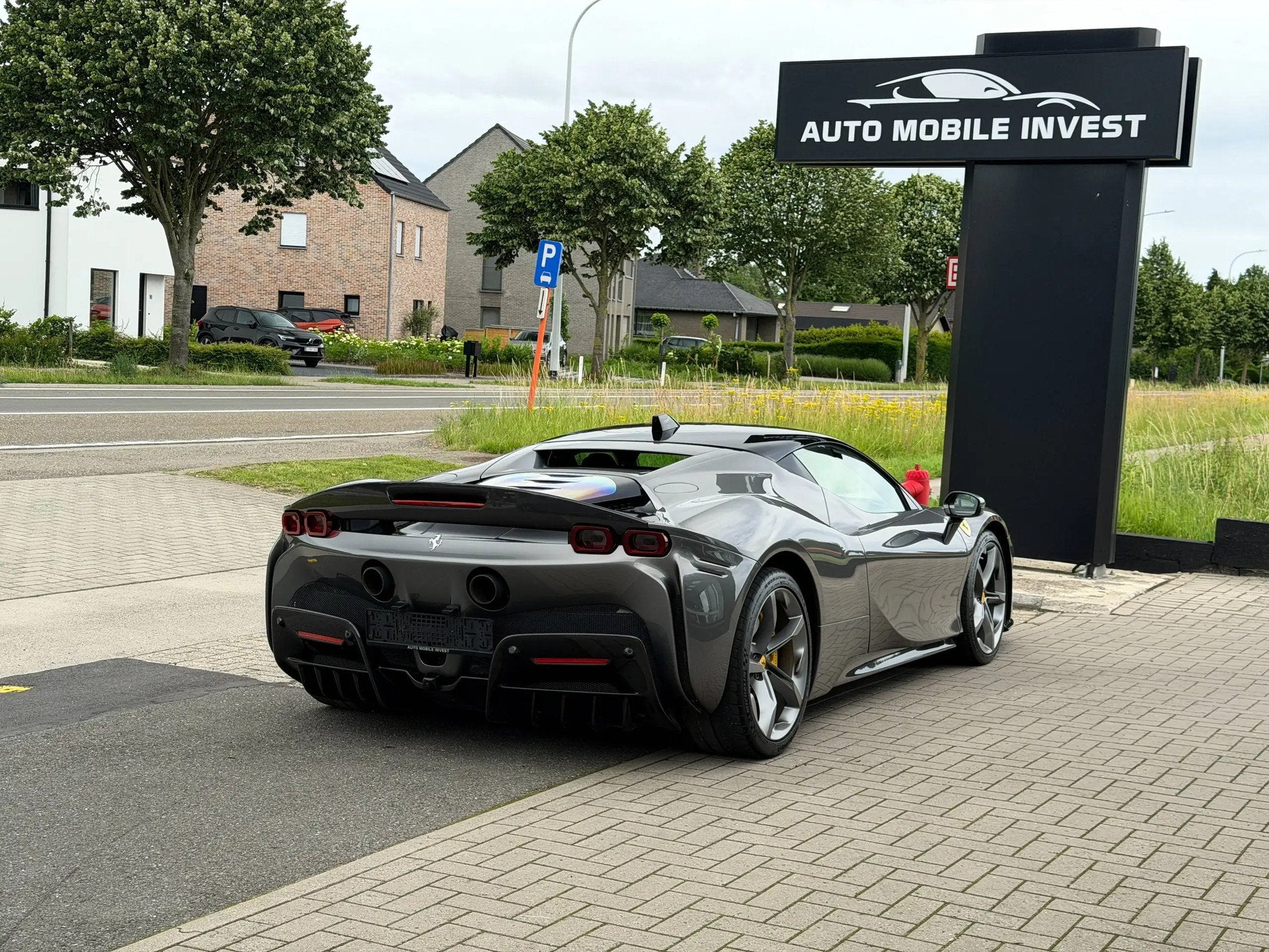 Ferrari SF90 Stradale PACK FIORANO//PACK CARBONE//COMME NEUV, Autos, Cuir, Argent ou Gris, 736 kW, Euro 6