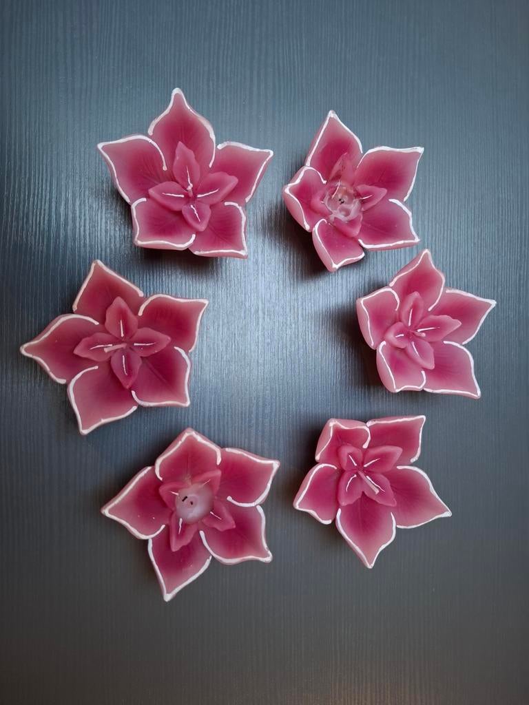 6 fuchsiaroze drijfkaarsen van AVA in bloemvorm, Huis en Inrichting, Overige materialen, Overige kleuren, Ophalen of Verzenden