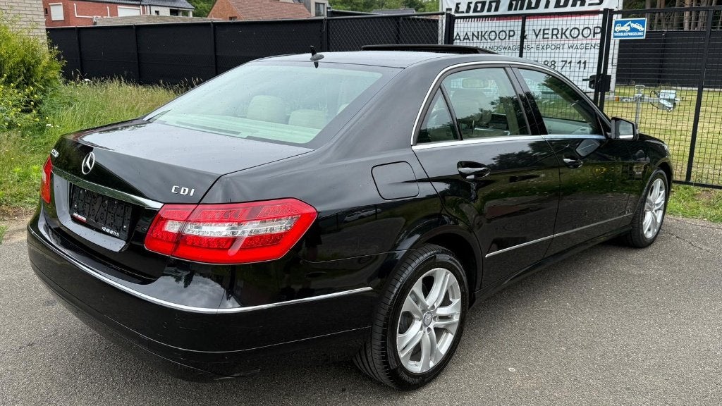 Mercedes Benz E220 CDİ | Open Dak | Gekeurd | Showroomstaat, Automaat, Euro 5, Achterwielaandrijving, Beige