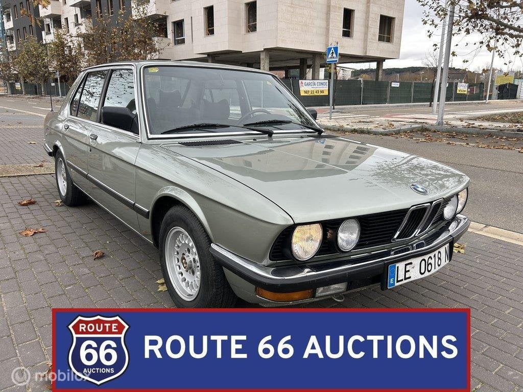 BMW 525i | 1983 | Route 66 Auctions, Autos, Achat, Entreprise, Boîte manuelle, Autre carrosserie