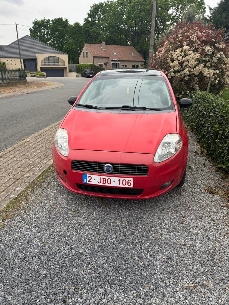 Fiat punto 1.4i 167.000km. Export/handelaar, Autos, Fiat, Cuir, Euro 5, Achat, Boîte manuelle