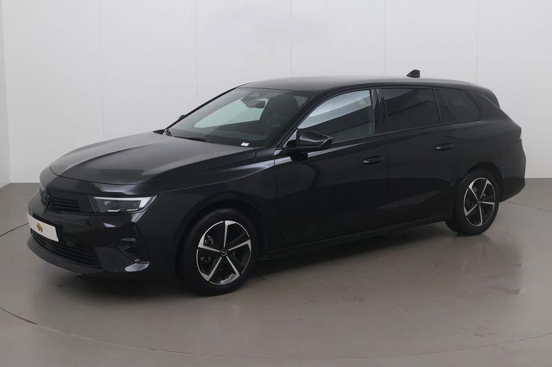 Opel Astra Sports Tourer 1.2 turbo gs 136 AT, Auto's, 1502 kg, Gebruikt, Zwart, Bedrijf