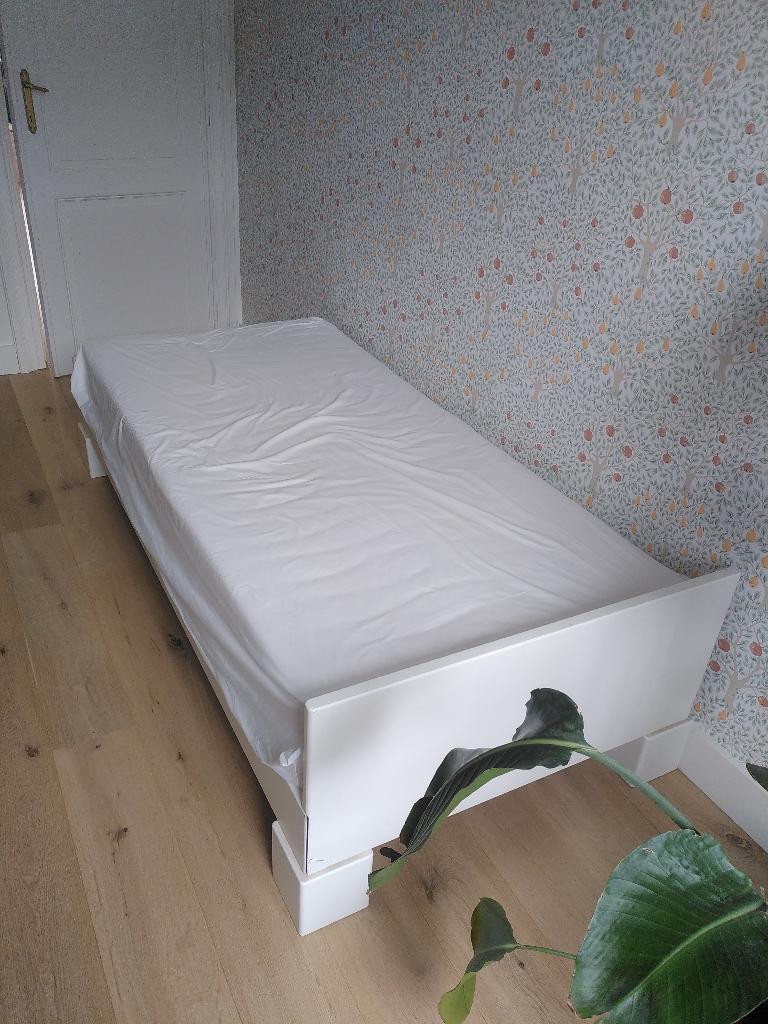 Eenpersoonsbed om weg te geven, Huis en Inrichting, Ophalen, Eenpersoons, Wit, Hout