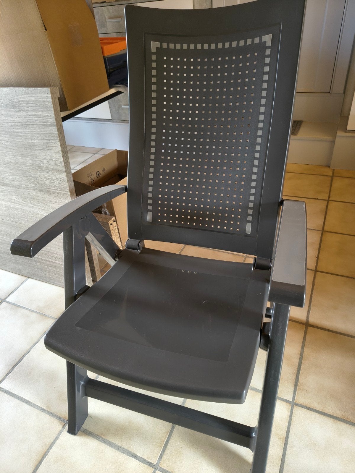 4 tuinstoelen, Ophalen