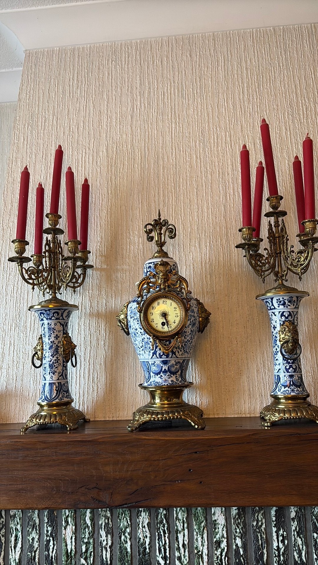 Schouwgarnituur,klok + 5-armige kandelaars (2x) Delfts blau, Antiek en Kunst, Ophalen