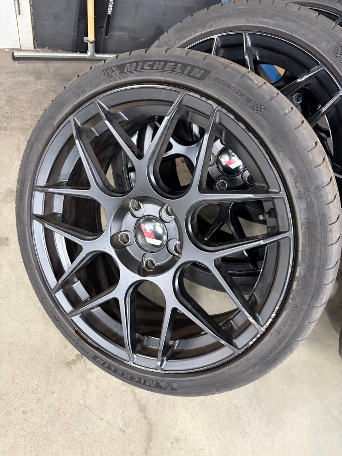 JR Wielenset BMW E87, Autos : Pièces & Accessoires, Enlèvement, 18 pouces, Pneus été, Pneus et Jantes