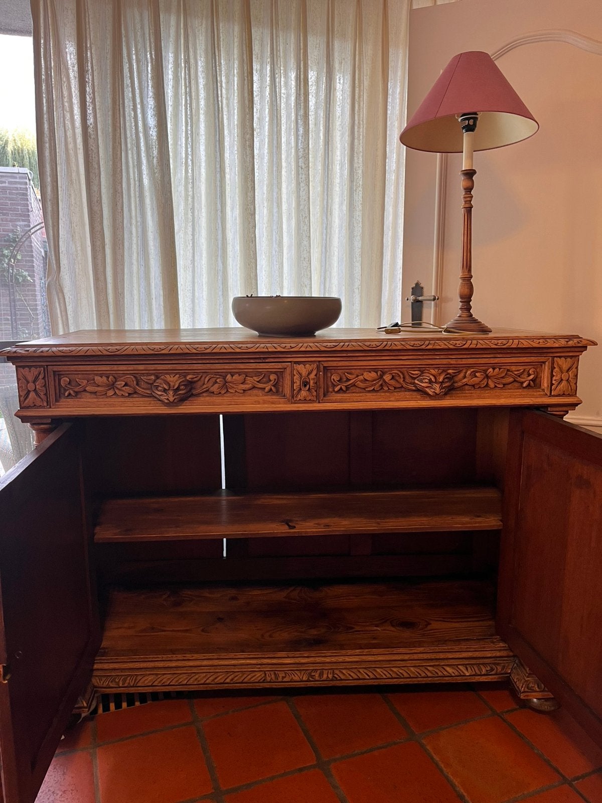 Massieve eikenhouten dressoir, Ophalen, 100 tot 150 cm, Eikenhout, Zo goed als nieuw