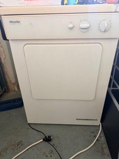 Sécheuse automatique Miele T349, 4 à 6 kg, Chargeur frontal, Enlèvement, Utilisé