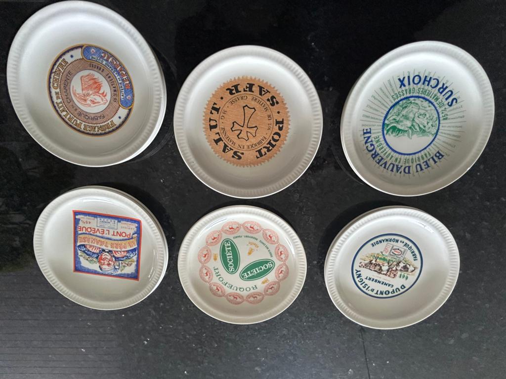 12 kaasbordjes, Ophalen