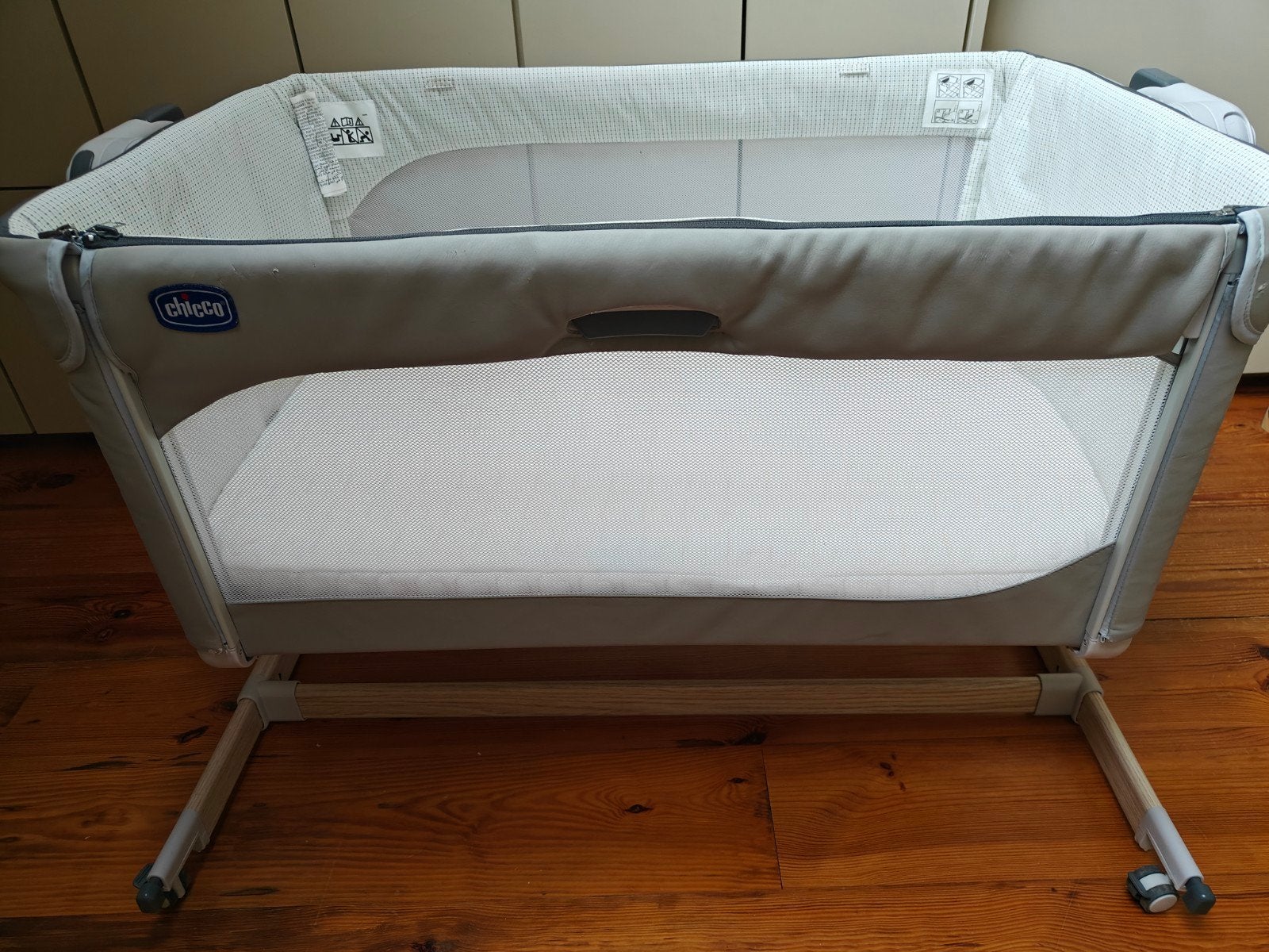 Co-sleeper Chicco Next2me Magic incl. aerosleepmatras, Ophalen, Gebruikt, Wieg