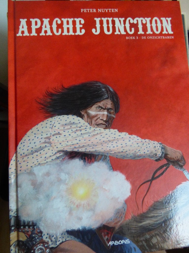 apache junction , boek 3  de onzichtbaren ,  hardcover, Ophalen of Verzenden
