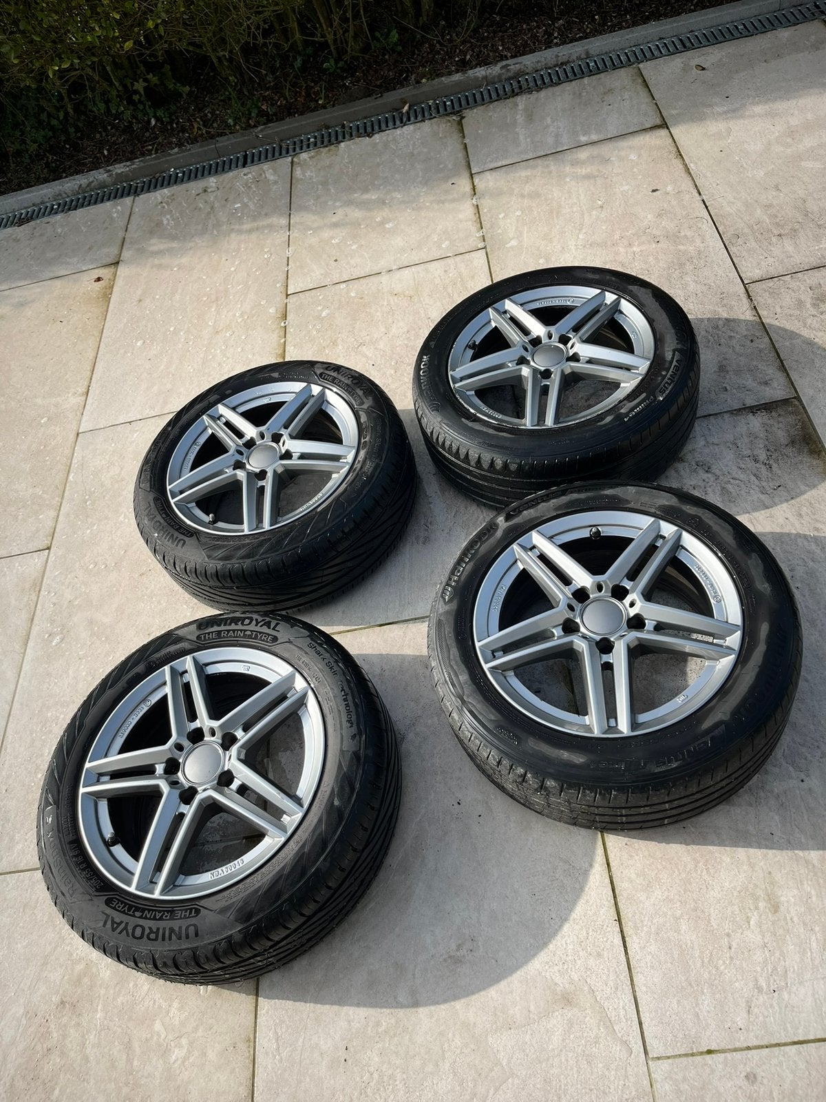 Jantes + pneus d’éré mercedes Classe A, Autos : Pièces & Accessoires, Pneus & Jantes, Neuf, Pneus et Jantes, 16 pouces, Véhicule de tourisme