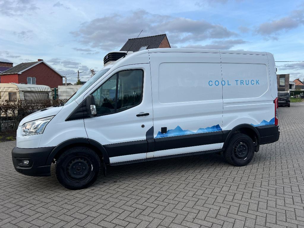 Ford koelwagen carrier, Stof, 4 cilinders, Parkeersensor, Wit
