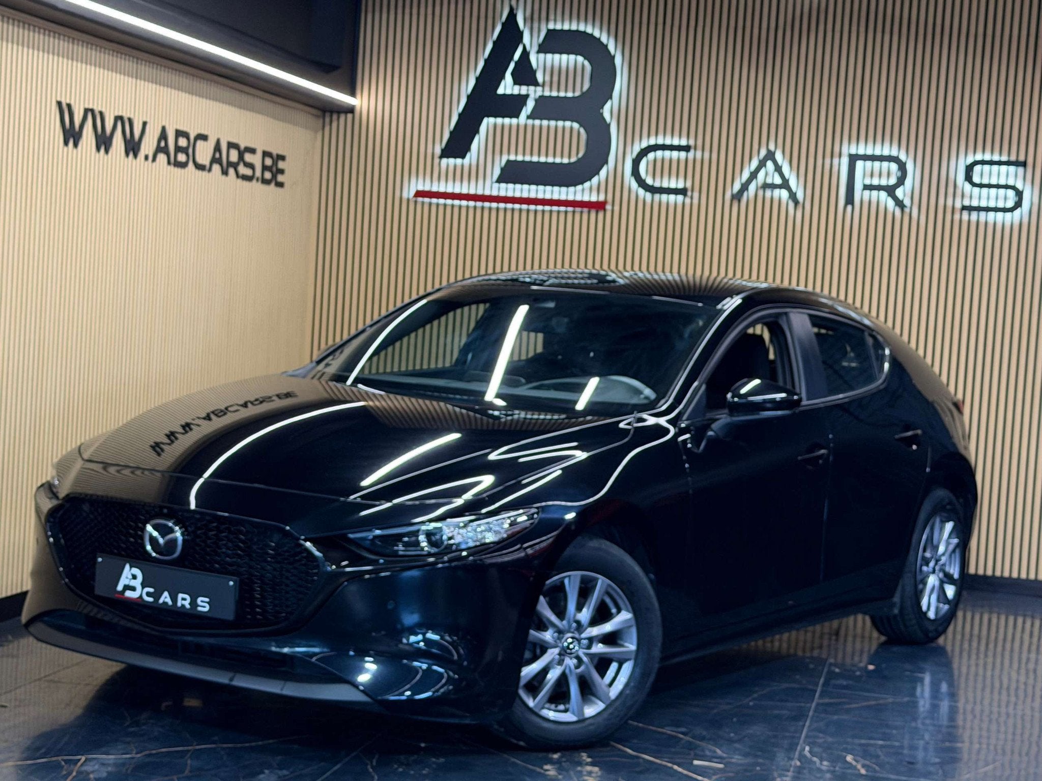 Mazda 3 1.8 D SKYACTIV * 1ER PROPRIO * GARANTIE 12 MOIS *, Auto's, Voorwielaandrijving, Stof, Gebruikt, Euro 6