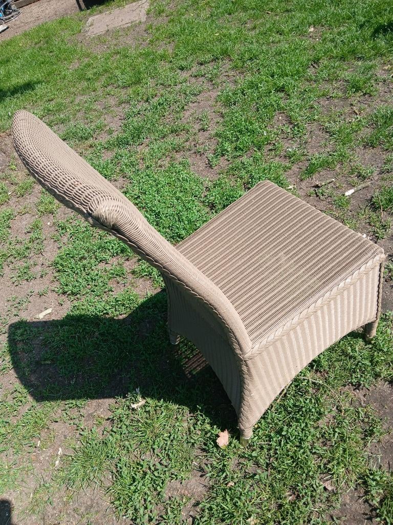 Stoel stevige stalen constructie, "riet" is pvc, Tuin en Terras, Ophalen