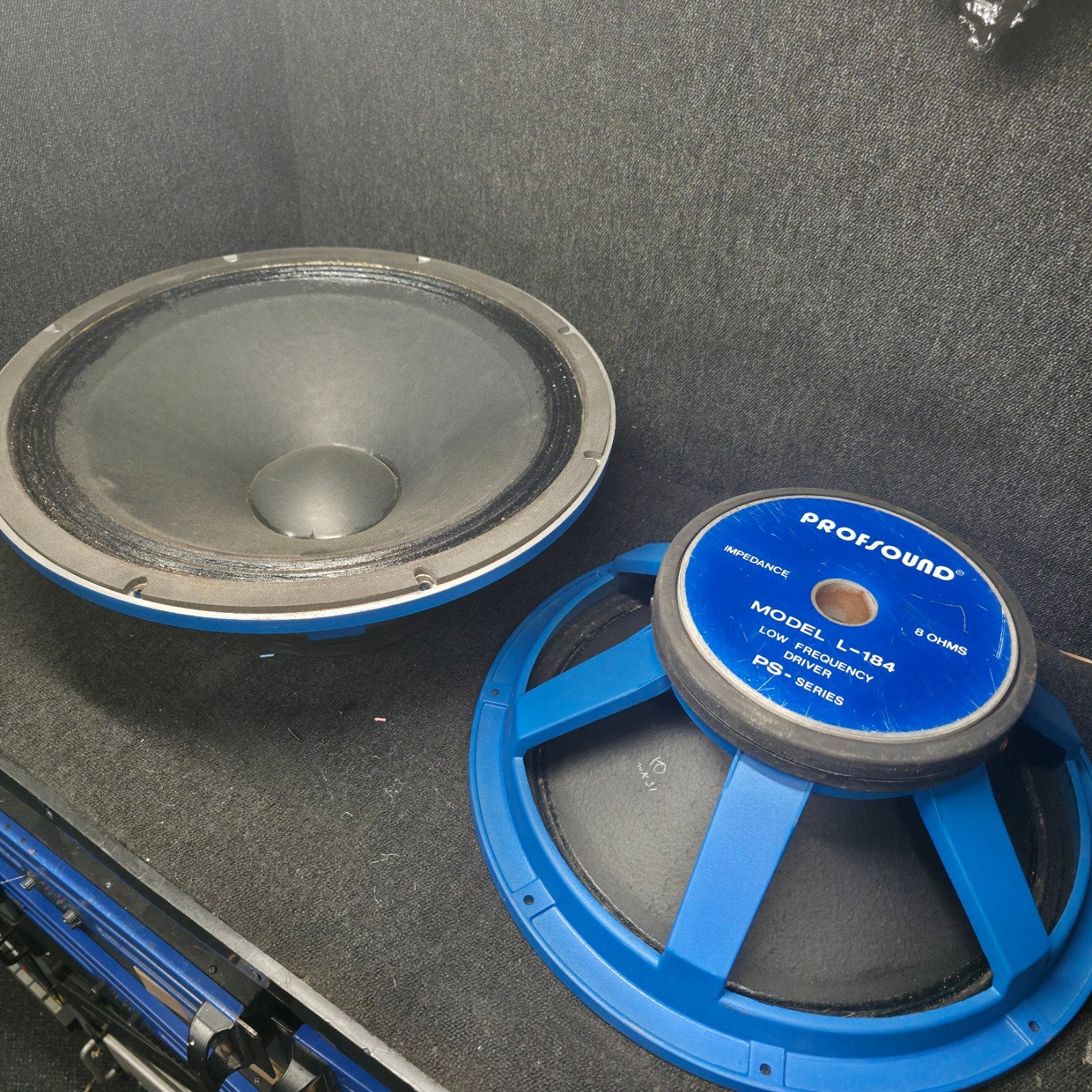 PROFSOUND 18 inch speakers 2x


PROFSOUND / AD SYSTEMS / AUD, Enlèvement ou Envoi