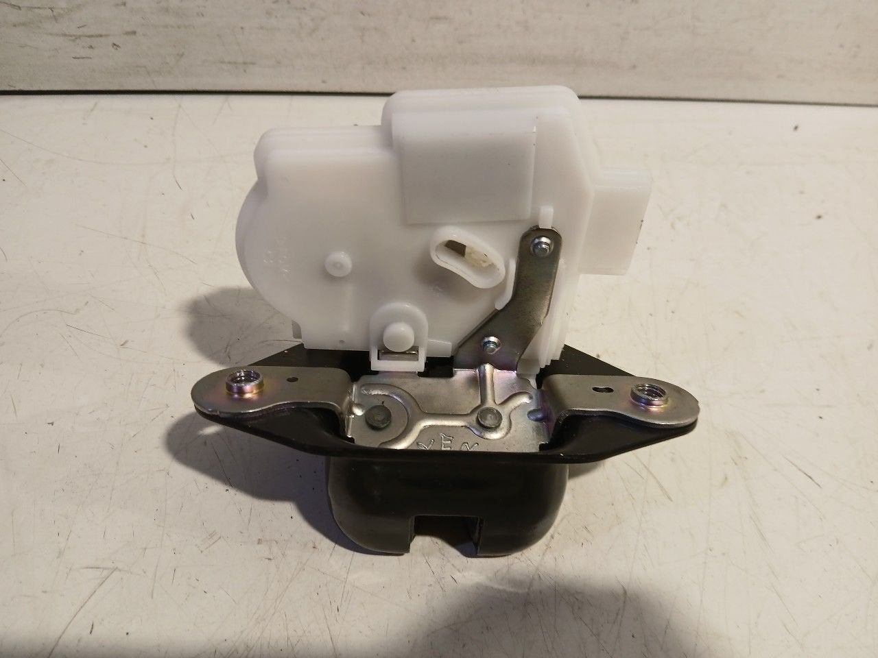 Slot mechaniek kofferdeksel achterklep elektrisch Honda Civi, Onderdelen@venauto.nl, Ettenseweg 76, 4706 PB Roosendaal, The Netherlands