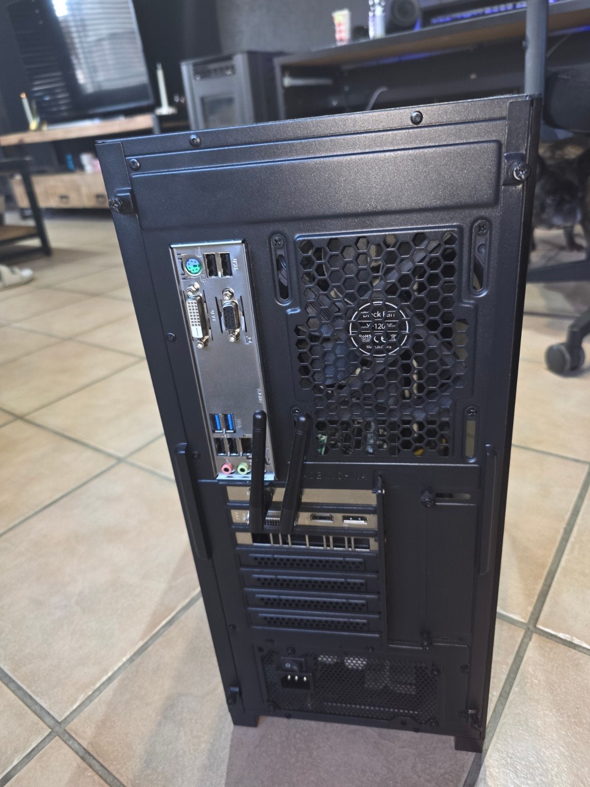 Game pc in zeer goede staat., Informatique & Logiciels, Serveurs, Enlèvement ou Envoi