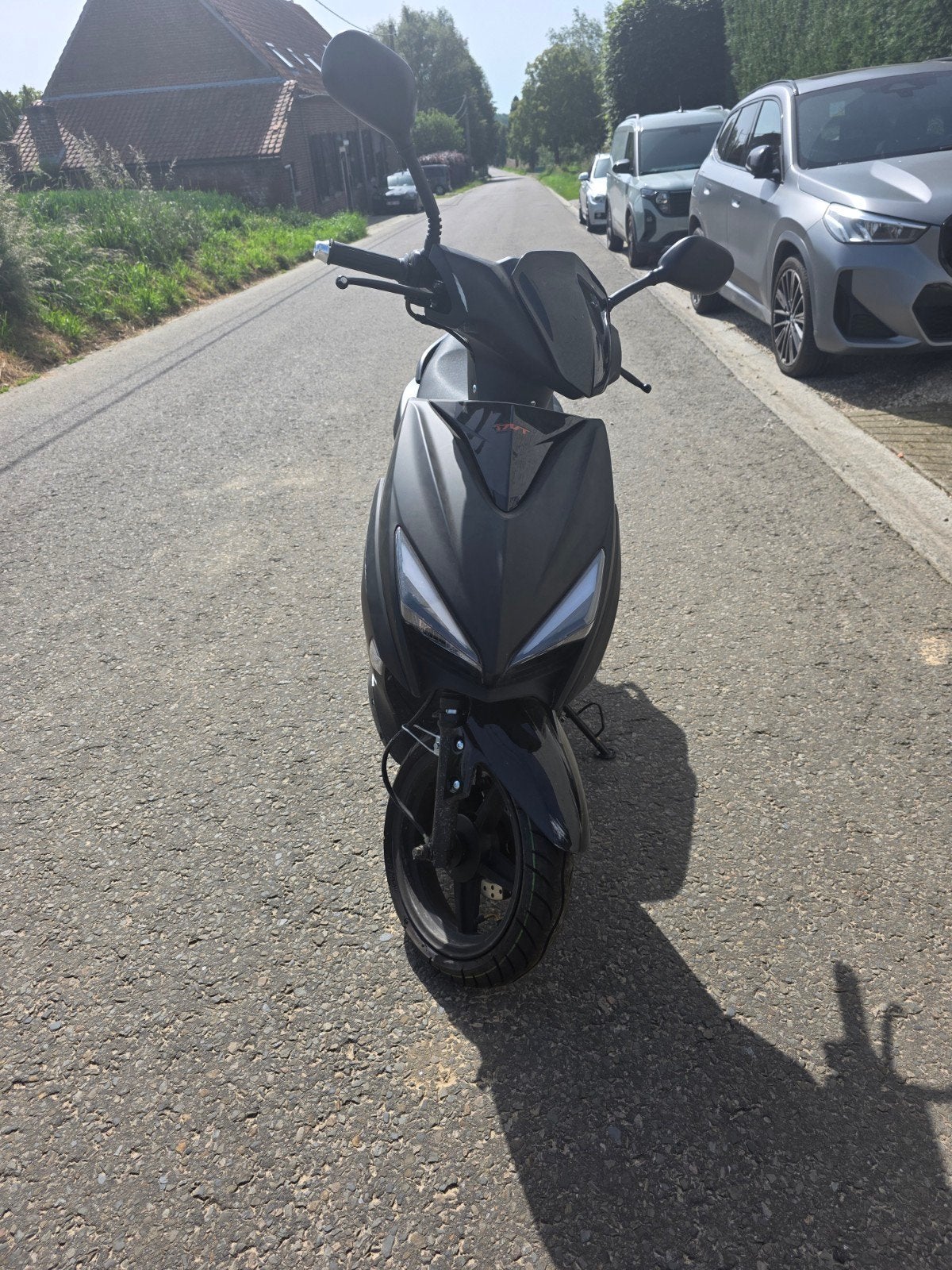 Scooter tnt dixon classe a 753km, Vélos & Vélomoteurs, Scooters | Marques Autre, Enlèvement