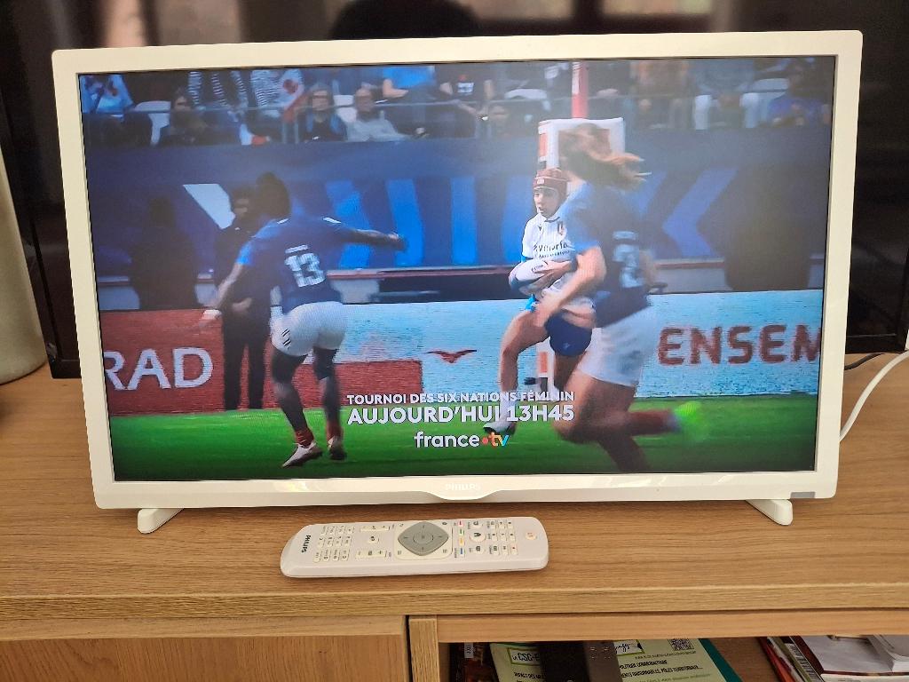 TV PHILIPS 24PFS4032 60cm, Ophalen, Philips, 50 Hz, LCD